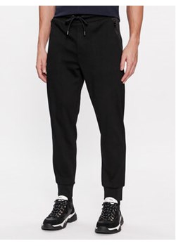 Boss Spodnie dresowe Lamont 141 50499243 Czarny Regular Fit ze sklepu MODIVO w kategorii Spodnie męskie - zdjęcie 168564603