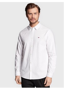 Tommy Jeans Koszula Classic Oxford DM0DM15408 Biały Classic Fit ze sklepu MODIVO w kategorii Koszule męskie - zdjęcie 168565163