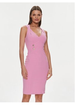 Rinascimento Sukienka koktajlowa CFC0019370002 Różowy Regular Fit ze sklepu MODIVO w kategorii Sukienki - zdjęcie 168568160