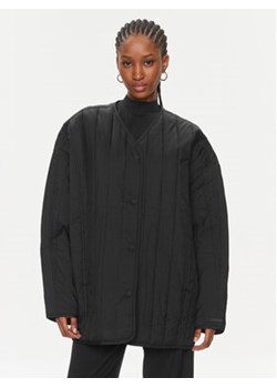 Calvin Klein Kurtka przejściowa Lw Vertical Quilt Jacket K20K206766 Czarny Regular Fit ze sklepu MODIVO w kategorii Kurtki damskie - zdjęcie 168568292