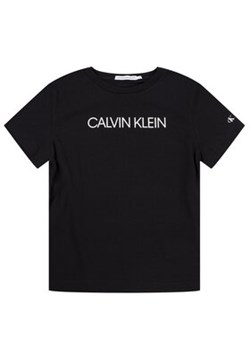 Calvin Klein Jeans T-Shirt Institutional SS IB0IB00347 Biały Regular Fit ze sklepu MODIVO w kategorii T-shirty chłopięce - zdjęcie 168569782