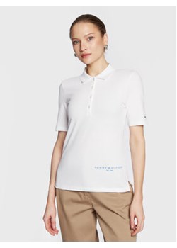 Tommy Hilfiger Polo Logo WW0WW37628 Biały Slim Fit ze sklepu MODIVO w kategorii Bluzki damskie - zdjęcie 168571604