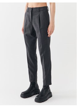 Weekend Max Mara Spodnie materiałowe Freccia 23513611 Szary Slim Fit ze sklepu MODIVO w kategorii Spodnie damskie - zdjęcie 168571983