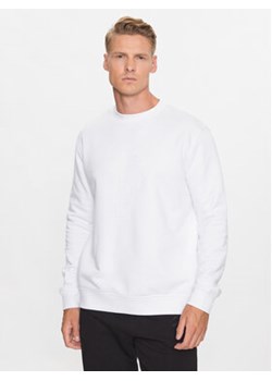 KARL LAGERFELD Bluza 705401 533910 Biały Regular Fit ze sklepu MODIVO w kategorii Bluzy męskie - zdjęcie 168574873