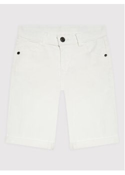 Guess Szorty jeansowe L1RD03 WE620 Biały Regular Fit ze sklepu MODIVO w kategorii Spodenki chłopięce - zdjęcie 168575093