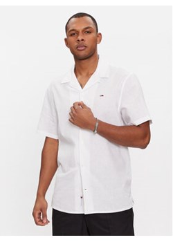 Tommy Jeans Koszula Camp DM0DM18963 Biały Regular Fit ze sklepu MODIVO w kategorii Koszule męskie - zdjęcie 168575552