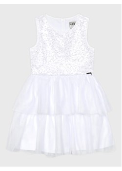 Guess Sukienka elegancka J3RK29 KBL10 Biały Regular Fit ze sklepu MODIVO w kategorii Sukienki dziewczęce - zdjęcie 168579731