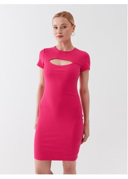 Guess Sukienka dzianinowa Lana WBYK95 KB9E2 Różowy Slim Fit ze sklepu MODIVO w kategorii Sukienki - zdjęcie 168579884
