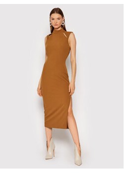 Rinascimento Sukienka codzienna CFC0018011002 Brązowy Slim Fit ze sklepu MODIVO w kategorii Sukienki - zdjęcie 168580850