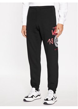 Just Cavalli Spodnie dresowe 75OAAI01 Czarny Regular Fit ze sklepu MODIVO w kategorii Spodnie męskie - zdjęcie 168583671