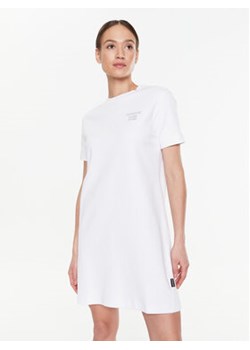 Napapijri Sukienka codzienna J-Rucu W NP0A4GXN Biały Regular Fit ze sklepu MODIVO w kategorii Sukienki - zdjęcie 168583873