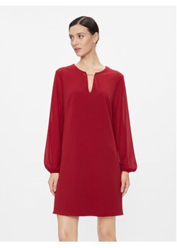 Rinascimento Sukienka koktajlowa CFC0116242003 Czerwony Relaxed Fit ze sklepu MODIVO w kategorii Sukienki - zdjęcie 168583991
