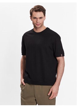 Outhorn T-Shirt TTSHM448 Czarny Regular Fit ze sklepu MODIVO w kategorii T-shirty męskie - zdjęcie 168584421