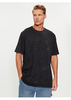 adidas T-Shirt ALL SZN Garment-Wash IJ6923 Czarny Loose Fit ze sklepu MODIVO w kategorii T-shirty męskie - zdjęcie 168585261