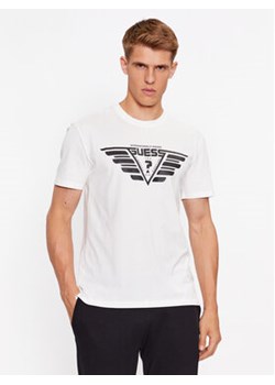 Guess T-Shirt Z3BI01 I3Z14 Écru Regular Fit ze sklepu MODIVO w kategorii T-shirty męskie - zdjęcie 168585523