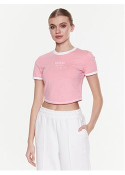 Guess T-Shirt Signature V3GI02 KBNW0 Różowy Slim Fit ze sklepu MODIVO w kategorii Bluzki damskie - zdjęcie 168587470