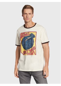 Wrangler T-Shirt LEON BRIDGES W7CNEEV11 112328326 Écru Regular Fit ze sklepu MODIVO w kategorii T-shirty męskie - zdjęcie 168589103