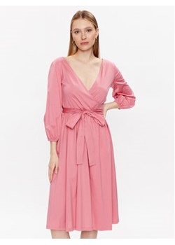 Weekend Max Mara Sukienka codzienna Garbo 2356210231 Różowy Regular Fit ze sklepu MODIVO w kategorii Sukienki - zdjęcie 168589880