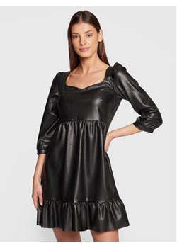 NAF NAF Sukienka z imitacji skóry Ayaka THNR58A Czarny Regular Fit ze sklepu MODIVO w kategorii Sukienki - zdjęcie 168589960
