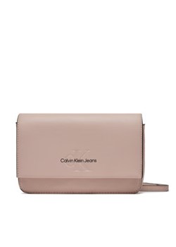 Calvin Klein Jeans Torebka Sculpted Wallet Ph Cb19 Mono K60K611543 Różowy ze sklepu MODIVO w kategorii Listonoszki - zdjęcie 168590122