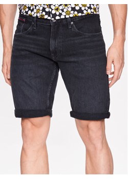 Tommy Jeans Szorty jeansowe Ronnie DM0DM16149 Czarny Relaxed Fit ze sklepu MODIVO w kategorii Spodenki męskie - zdjęcie 168591431