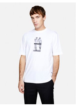 Sisley T-Shirt 3I1XS103I Biały Regular Fit ze sklepu MODIVO w kategorii T-shirty męskie - zdjęcie 168594814