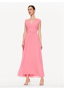 Rinascimento Sukienka wieczorowa CFC0114421003 Różowy Regular Fit ze sklepu MODIVO w kategorii Sukienki - zdjęcie 168595313