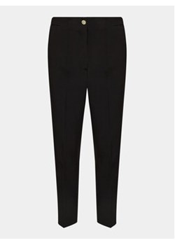 NAF NAF Spodnie materiałowe YHNP64 Czarny Regular Fit ze sklepu MODIVO w kategorii Spodnie damskie - zdjęcie 168596100