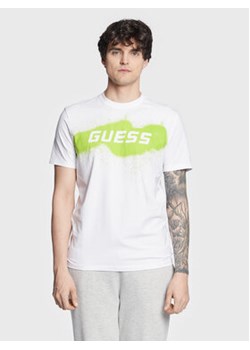 Guess T-Shirt Z3GI15 J1314 Biały Slim Fit ze sklepu MODIVO w kategorii T-shirty męskie - zdjęcie 168596731