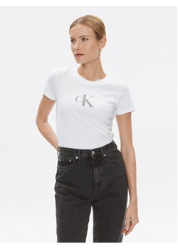 Calvin Klein Jeans T-Shirt J20J222961 Biały Slim Fit ze sklepu MODIVO w kategorii Bluzki damskie - zdjęcie 168600070