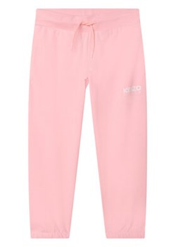 Kenzo Kids Spodnie dresowe K14255 S Różowy Regular Fit ze sklepu MODIVO w kategorii Spodnie dziewczęce - zdjęcie 168604213