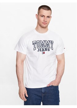 Tommy Jeans T-Shirt DM0DM16831 Biały Regular Fit ze sklepu MODIVO w kategorii T-shirty męskie - zdjęcie 168604430