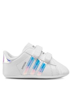 adidas Sneakersy Superstar Crib BD8000 Biały ze sklepu MODIVO w kategorii Buciki niemowlęce - zdjęcie 168605273