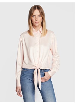 Guess Koszula Donna W3RH04 WF520 Różowy Regular Fit ze sklepu MODIVO w kategorii Koszule damskie - zdjęcie 168608111