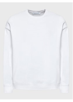 Young Poets Society Bluza Ciel Logo 106617 Biały Regular Fit ze sklepu MODIVO w kategorii Bluzy męskie - zdjęcie 168608840