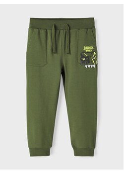 NAME IT Spodnie dresowe 13219774 Zielony Regular Fit ze sklepu MODIVO w kategorii Spodnie chłopięce - zdjęcie 168609404