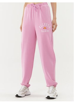 Ellesse Spodnie dresowe SGP15913 Różowy Regular Fit ze sklepu MODIVO w kategorii Spodnie damskie - zdjęcie 168610732