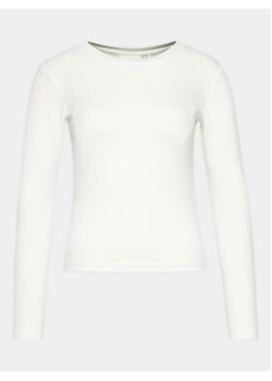 Outhorn Bluzka OTHAW23TLONF175 Biały Regular Fit ze sklepu MODIVO w kategorii Bluzki damskie - zdjęcie 168615012