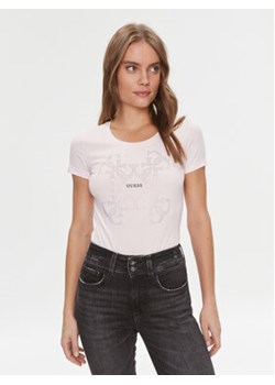 Guess T-Shirt W4RI35 J1314 Różowy Slim Fit ze sklepu MODIVO w kategorii Bluzki damskie - zdjęcie 168615453
