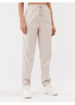 Guess Spodnie z imitacji skóry New Viola W3BB44 WF8Q0 Beżowy Regular Fit ze sklepu MODIVO w kategorii Spodnie damskie - zdjęcie 168618334