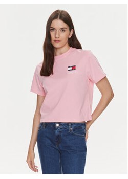 Tommy Jeans T-Shirt Graphic DW0DW17365 Różowy Boxy Fit ze sklepu MODIVO w kategorii Bluzki damskie - zdjęcie 168619421
