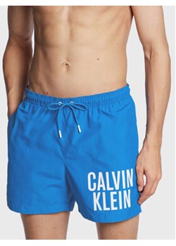 Calvin Klein Swimwear Szorty kąpielowe KM0KM00794 Niebieski Regular Fit ze sklepu MODIVO w kategorii Kąpielówki - zdjęcie 168622471