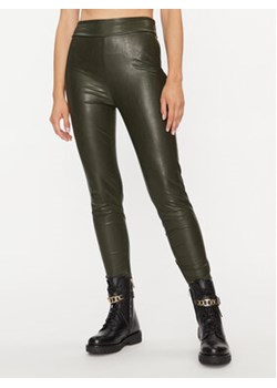 Guess Spodnie z imitacji skóry Priscilla W2YB16 WEPI0 Zielony Slim Fit ze sklepu MODIVO w kategorii Spodnie damskie - zdjęcie 168622713