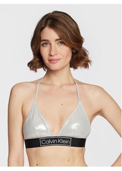 Calvin Klein Swimwear Góra od bikini KW0KW01943 Srebrny ze sklepu MODIVO w kategorii Stroje kąpielowe - zdjęcie 168624842