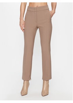 Peserico Spodnie materiałowe P04765 Brązowy Regular Fit ze sklepu MODIVO w kategorii Spodnie damskie - zdjęcie 168627511