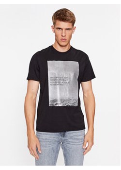 Guess T-Shirt M3BI67 K9RM1 Czarny Slim Fit ze sklepu MODIVO w kategorii T-shirty męskie - zdjęcie 168629190