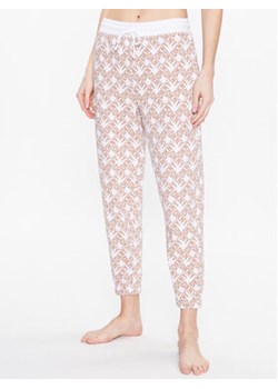 DKNY Spodnie piżamowe YI2722654 Beżowy Regular Fit ze sklepu MODIVO w kategorii Piżamy damskie - zdjęcie 168629660