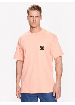 DC T-Shirt Star Pocket ADYZT05043 Pomarańczowy Regular Fit ze sklepu MODIVO w kategorii T-shirty męskie - zdjęcie 168630484