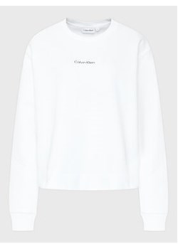 Calvin Klein Curve Bluza Inclu Micro Logo K20K205472 Biały Regular Fit ze sklepu MODIVO w kategorii Bluzy damskie - zdjęcie 168631873