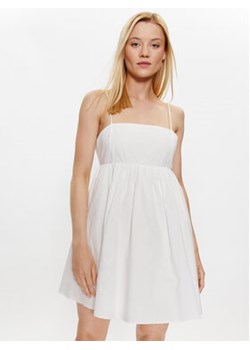 Glamorous Sukienka letnia CA0395 Biały Regular Fit ze sklepu MODIVO w kategorii Sukienki - zdjęcie 168633092